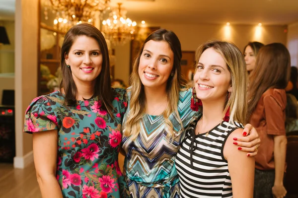 Laiana Dias, Shaila Manzoni e Andrea Lima Laiana Dias, Shaila Manzoni e Andrea Lima