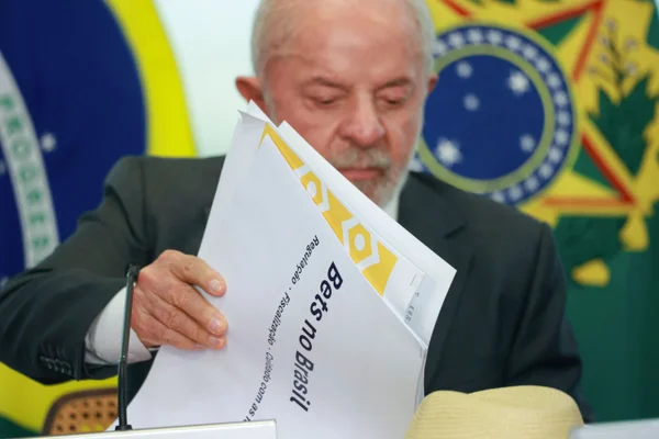 Lula defende tomar “decisão mais drástica” em relação a bets