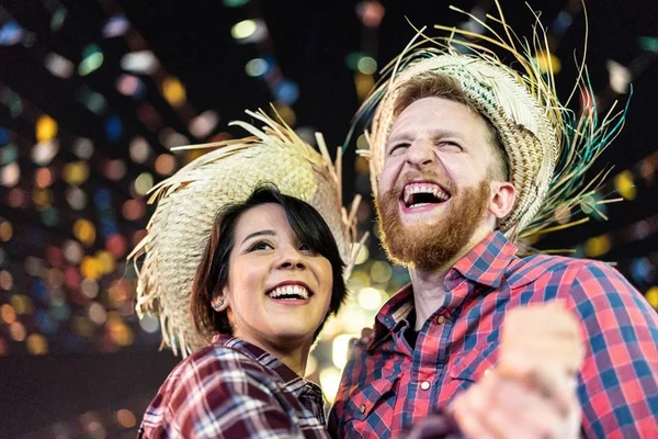 Os signos na festa junina: veja como cada um se comporta no arraiá