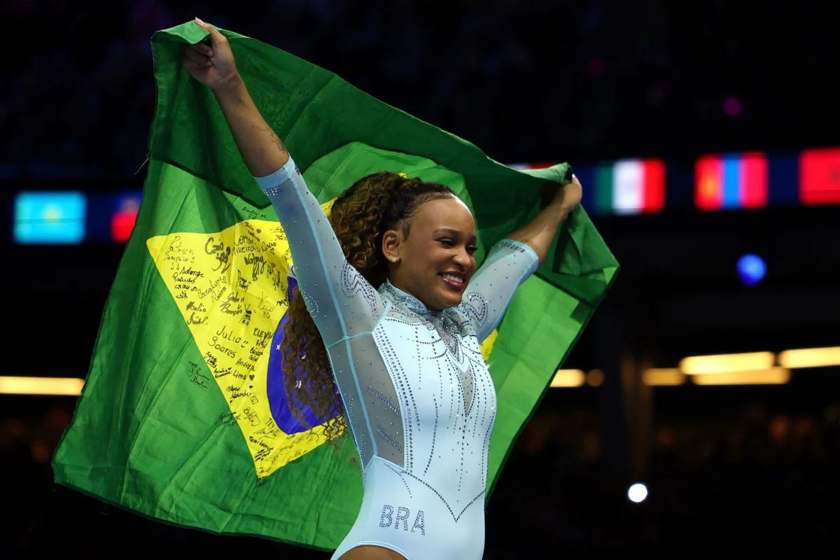 Rebeca leva ouro em Rotterdam Rebeca leva ouro em Rotterdam