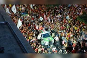 Lula no trio elétrico na Av. Amazonas em BH Lula no trio elétrico na Av. Amazonas em BH