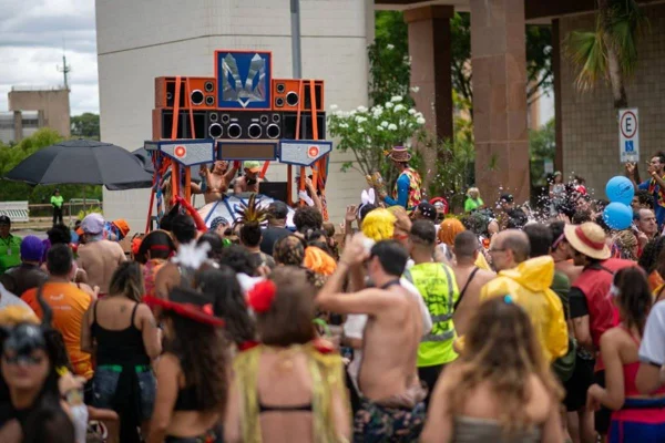 Carnaval calor- Metrópoles