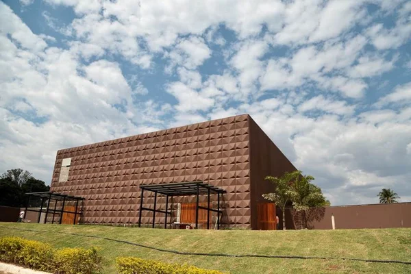 Conheça a boate Shed Western Bar, novo club de sertanejo em Brasília