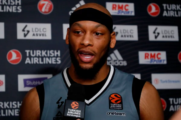 Adreian Payne, ex-jogador da NBA, foi morto a tiros