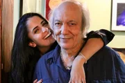 Fernanda Esteves e Erasmo Carlos posam abraçados
