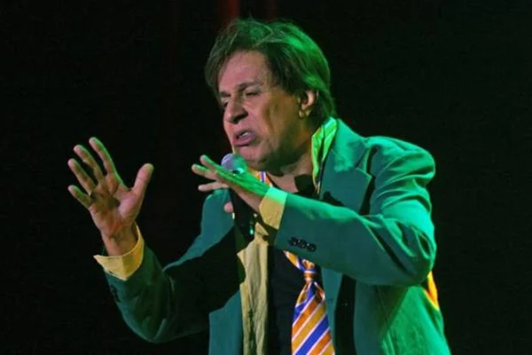 Tom Cavalcante: “Não faço humor para constranger. Exceto os políticos”
