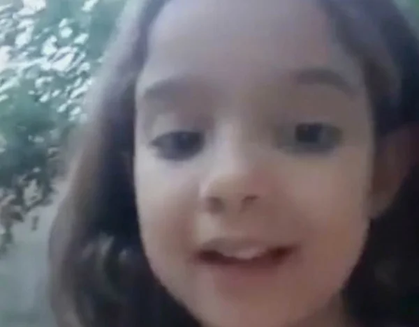 “Amando ser famosa”, diz menina do bordão “me sentindo adorável”