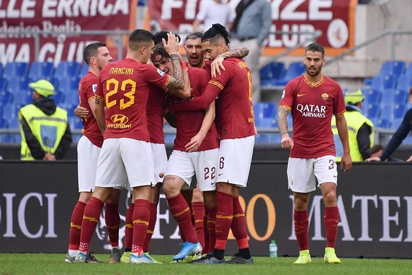 Em jogo marcado por ato discriminatório, Roma vence o Napoli