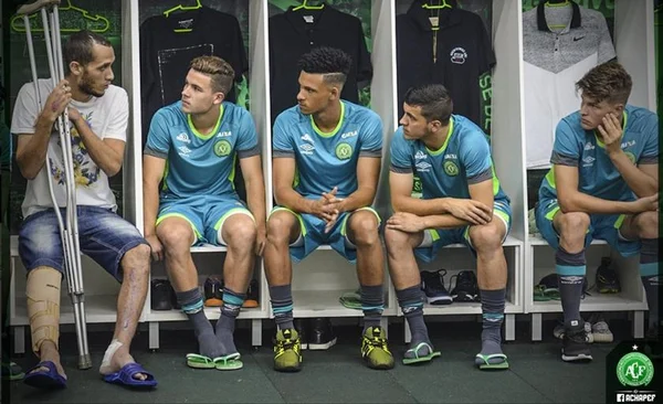 “Ou encaro ou me afundo na depressão”, diz Neto da Chapecoense