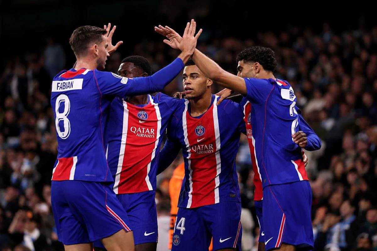 Champions League: PSG goleia o Manchester City e assume a liderança