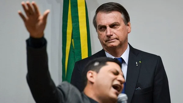 Jair Bolsonaro em culto