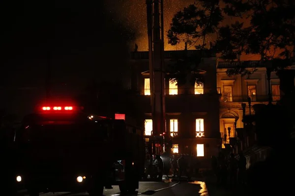 “O dano é irreparável”, diz diretor do Museu Nacional