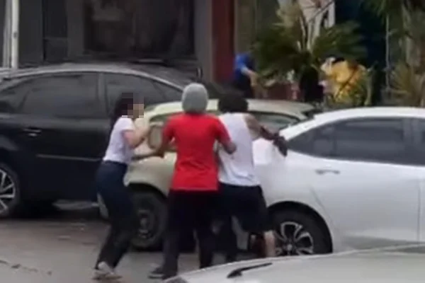 Morador de rua é agredido e preso por ameaçar funcionária de padaria