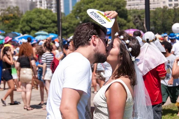 Brasil aparece duas vezes no ranking das cidades mais felizes no sexo