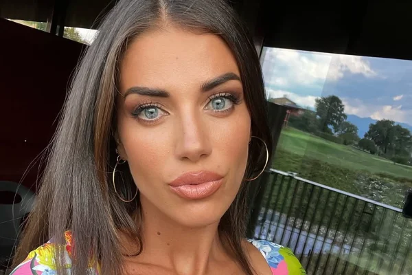 Esposa de astro da NBA, jornalista é mordida por tubarão em Porto Rico