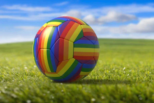 Foto colorida de uma bola-Metrópoles