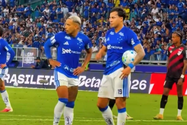 Print de um vídeo colorido de Kaio Jorge e Matheus Pereira - Metrópoles