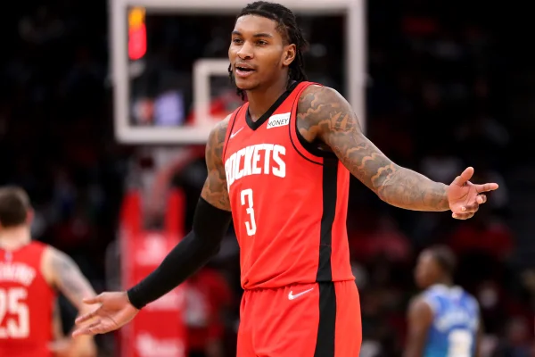 Kevin Porter Jr. deixa ginásio após discussão no vestiário