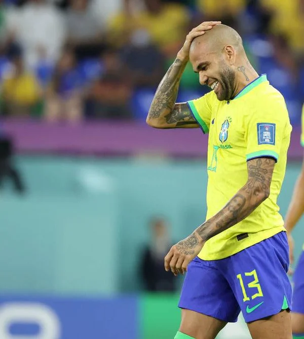 Digitais de mulher que acusa Dani Alves são identificadas em banheiro