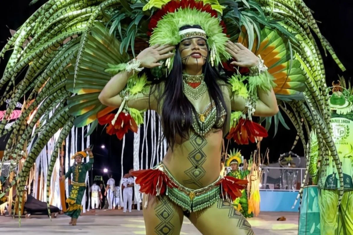 Isabelle Alcântara tem trajetória ligada à dança e à cultura popular amazônica Isabelle Alcântara tem trajetória ligada à dança e à cultura popular amazônica