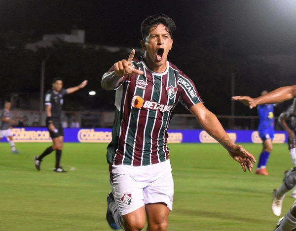 Fluminense vive ano goleador, mas jogos sem marcar “custaram a vida”