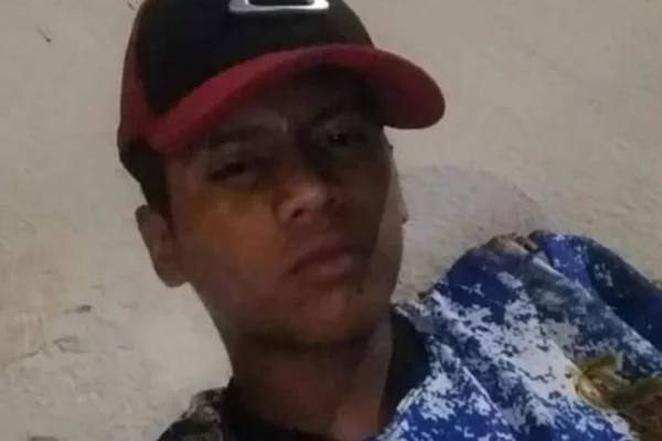 Kauã chegou a receber atendimento médico, porém, não resistiu aos ferimentos - Metrópoles