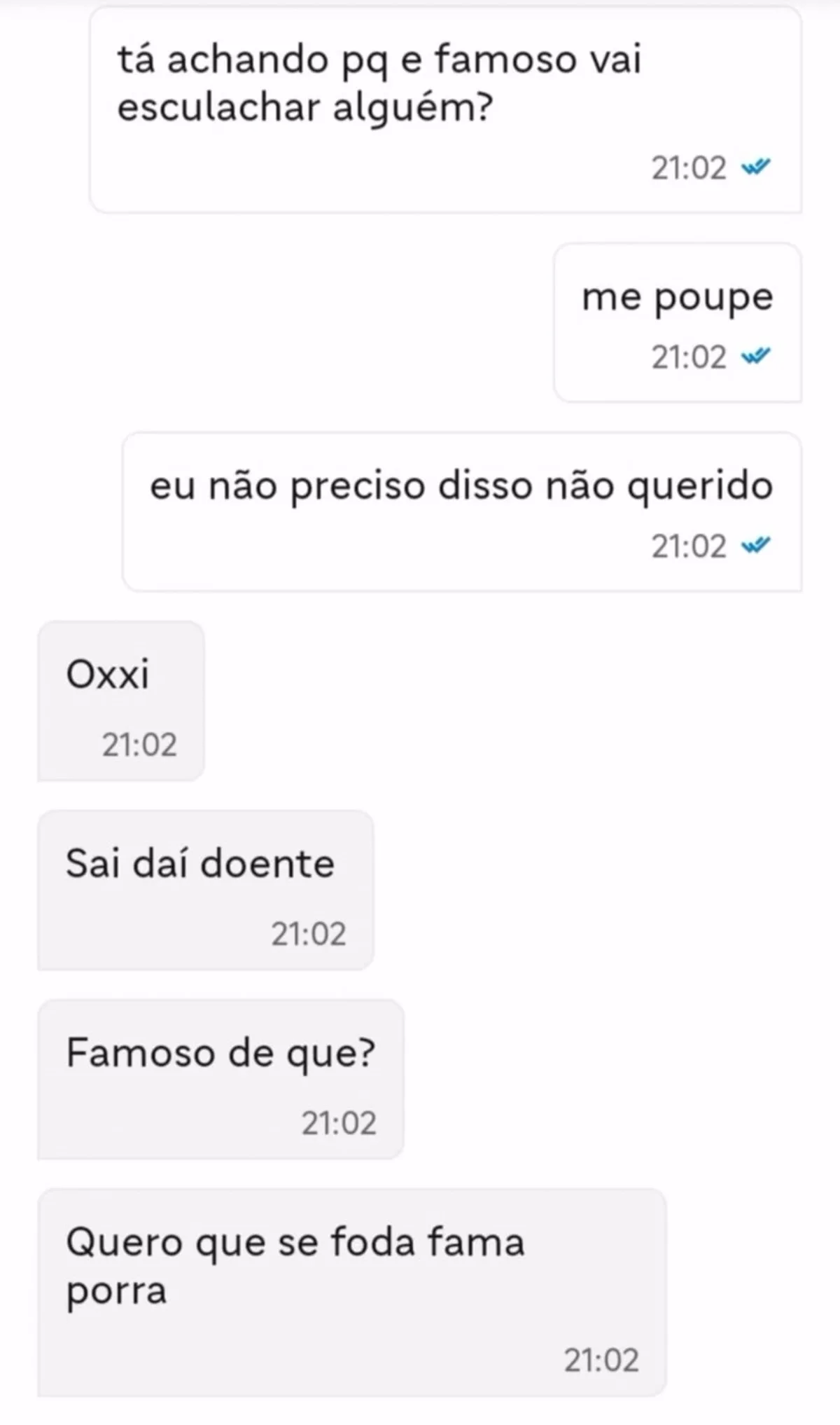 Entregadora expões respostas de John Kennedy, do Fluminense Entregadora expões respostas de John Kennedy, do Fluminense