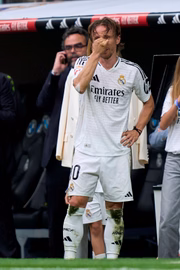 Modric fez último jogo no Santiago Bernabéu em 24 de maio de 2025