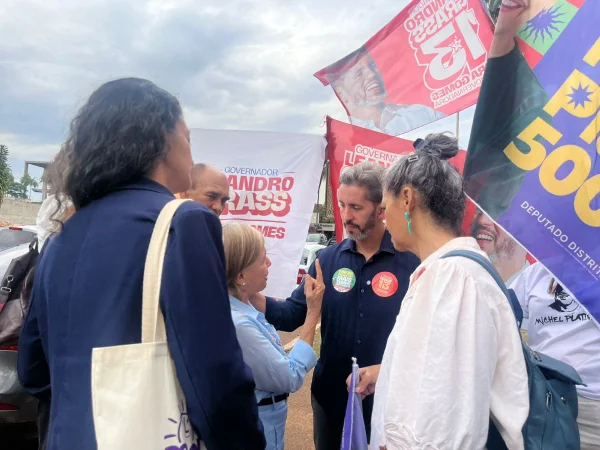 Leandro Grass defende fim da escala 6×1 em ato no Senado Federal - destaque galeria Leandro Grass defende fim da escala 6×1 em ato no Senado Federal - destaque galeria