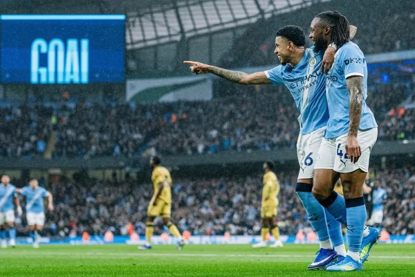 Premier League comunica que City é culpado em 115 violações financeiras - destaque galeria