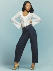 Quenlin Blackwell com jeans baggy barrel Quenlin Blackwell com jeans baggy barrel