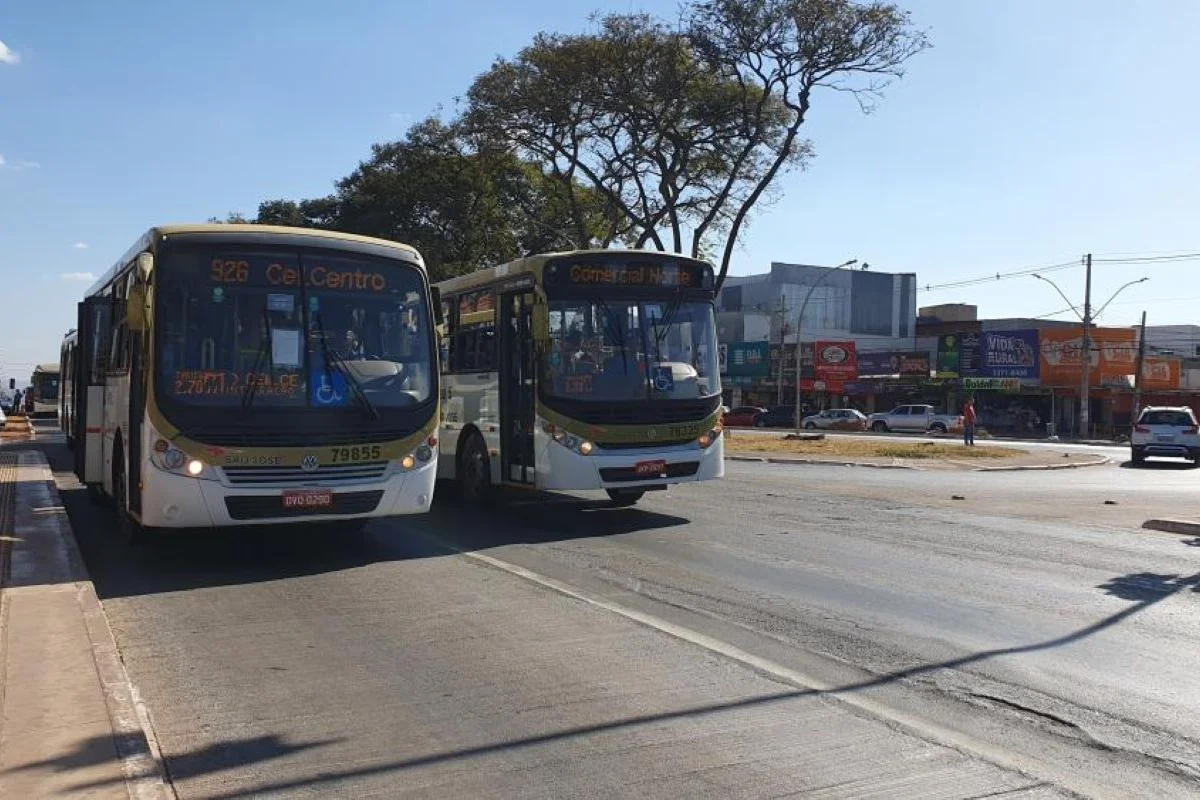 Rodoviários do DF aprovam greve para 28 de setembro