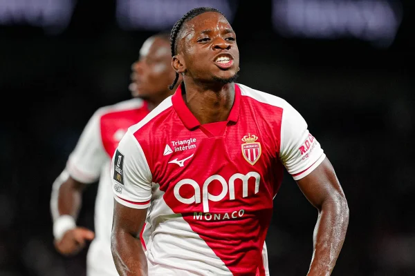 Web reage à vitória de virada do Monaco contra o PSG: “Isso é Filipe Luís”