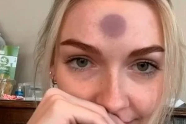 Influencer Charlotte