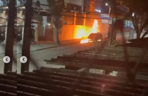 Vídeo mostra viatura da Polícia Civil em chamas no ABC paulista