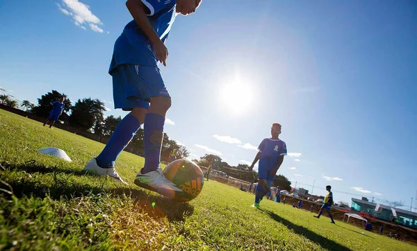 Ibaneis transfere para Secretaria de Esporte o comando do Jovem Candango