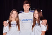 Marina, João Augusto e Sofia são os três filhos de Gugu Marina, João Augusto e Sofia são os três filhos de Gugu