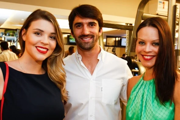 Carolina Nathair, Georges Pantazis e Nicole Melo Carolina Nathair, Georges Pantazis e Nicole Melo