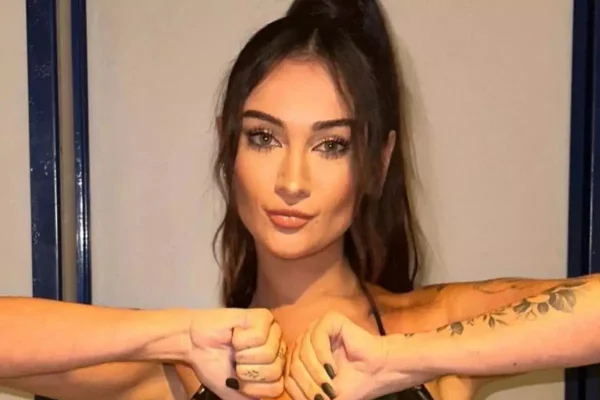 Cantora Gabi Melim abre o jogo sobre entrada em reality show - destaque galeria Cantora Gabi Melim abre o jogo sobre entrada em reality show - destaque galeria