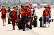 Seleção da Espanha desembarca em Madri após título da Copa do Mundo - imagem 3 Seleção da Espanha desembarca em Madri após título da Copa do Mundo - imagem 3