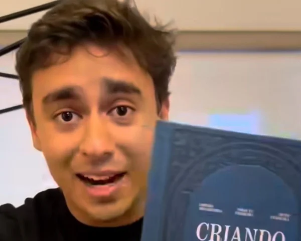 Nikolas cadeirada