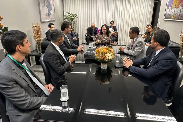 Parlamentares definem estratégia para ofensiva contra mudança no FCDF