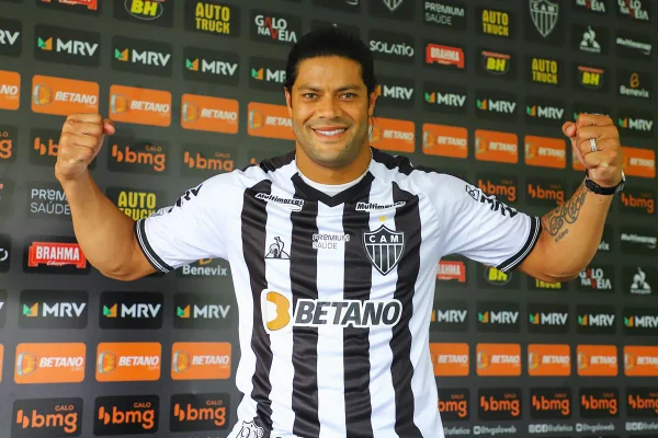 Hulk é apresentado no Atlético-MG