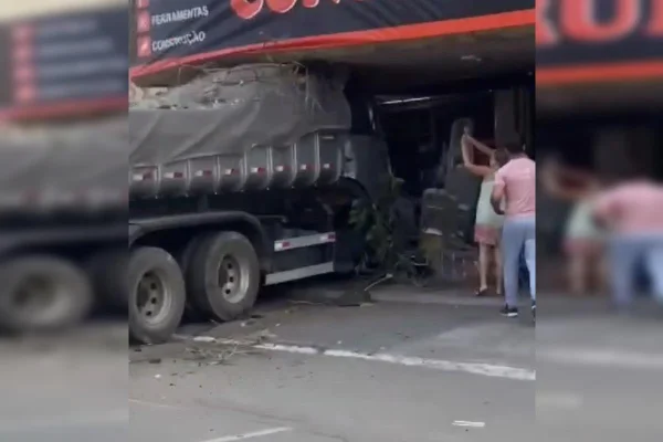 Após grave acidente, Ibaneis proibirá tráfego de caminhões na DF-463