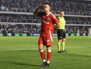 Borré é esperança de gols do Internacional.