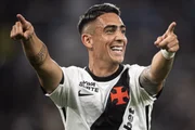 Puma Rodríguez anotou o terceiro gol vascaíno Puma Rodríguez anotou o terceiro gol vascaíno