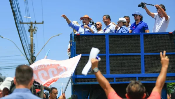 Ibaneis retoma campanha e promete lista tríplice para administrações
