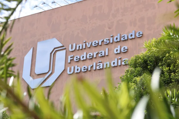 Estudante é denunciado por falsificar documento 3 vezes para entrar na UFU
