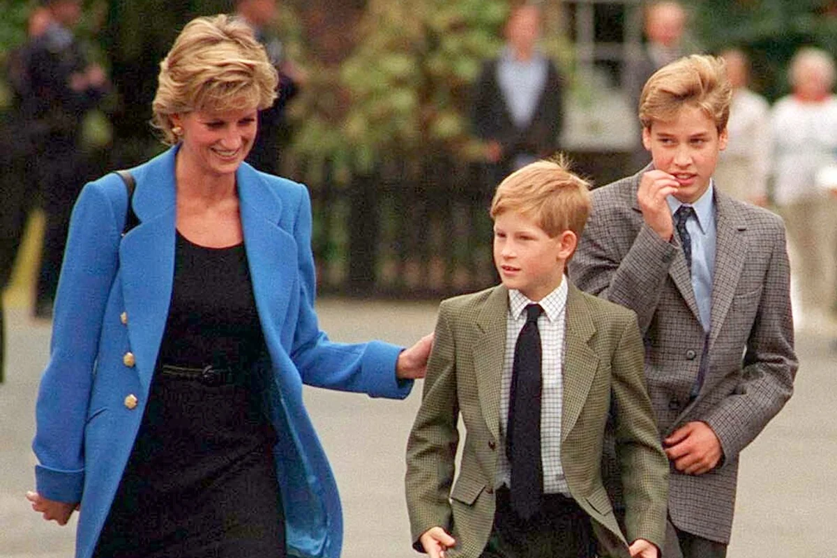 O amor pelos filhos, William e Harry, impediu Lady Di de cometer suicídio O amor pelos filhos, William e Harry, impediu Lady Di de cometer suicídio