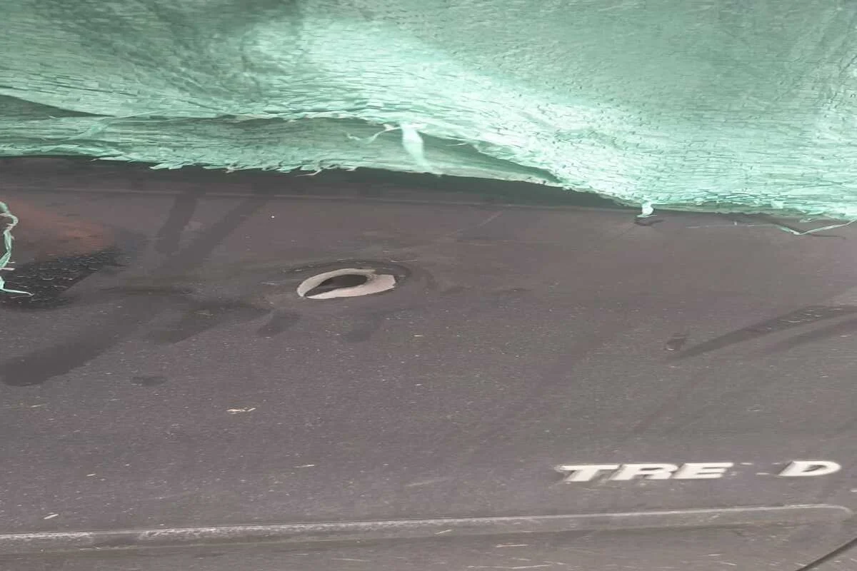 Imagens do veículo na qual a entregadora foi atingida por disparo na zona oeste de São Paulo Imagens do veículo na qual a entregadora foi atingida por disparo na zona oeste de São Paulo